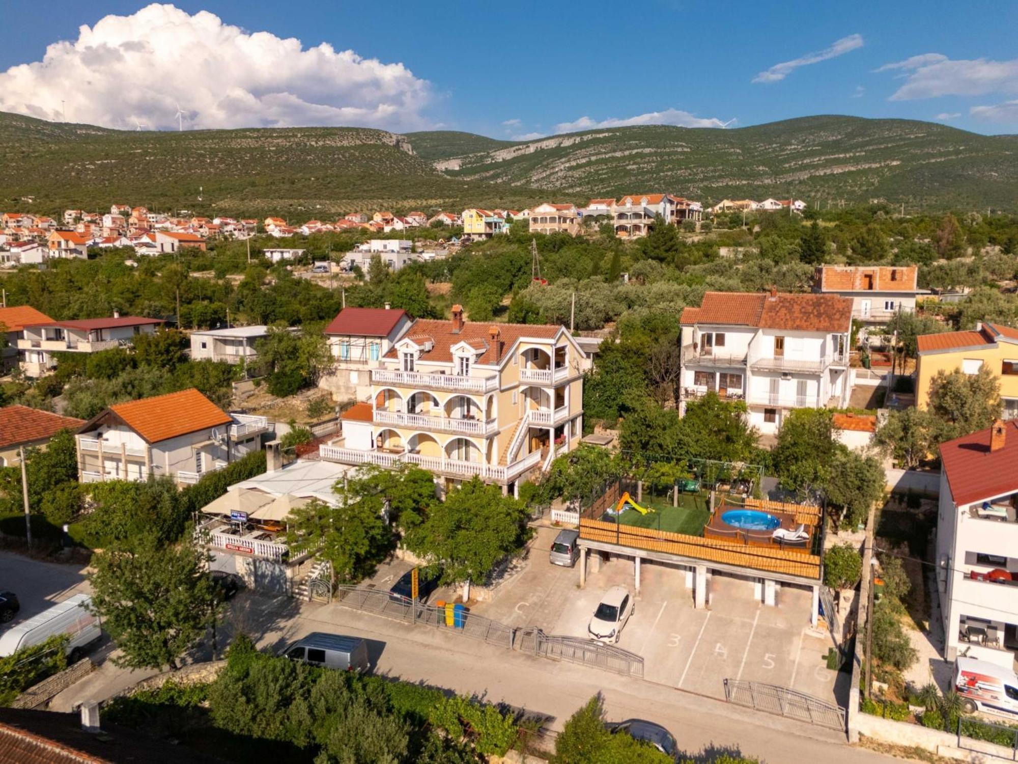 Apartments Milic - One Bedroom Apartment With Sea View And Terrace Gornji Karin Exterior foto